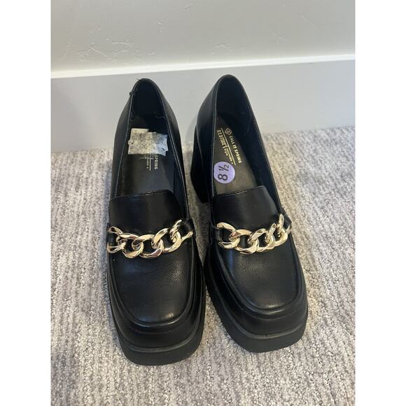 Mary Jane Black Loafers with Gold Chain - Picture 2 of 6
